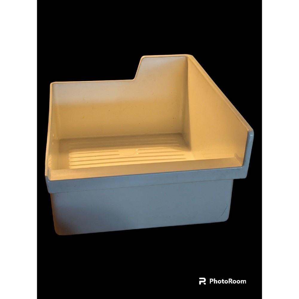 Whirlpool Refrigerator Ice Bin/Bucket Part # 2166261 KitchenAid Amana GE
